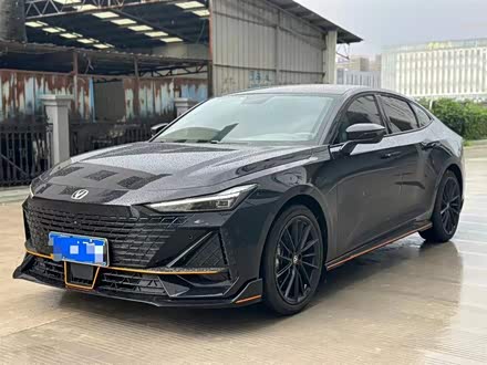 长安UNI-V 2023款 1.5T 运动版