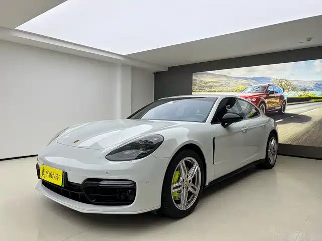 PORSCHE PANAMERA NEW ENERGY 2021