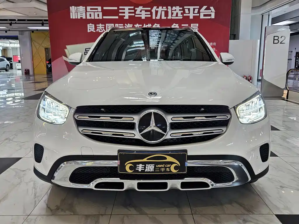 MERCEDES-BENZ GLC