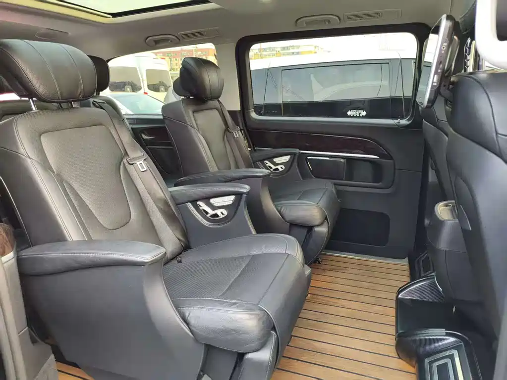 MERCEDES-BENZ V CLASS