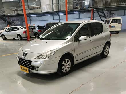 标致307 2010款 两厢 1.6L 自动舒适版
