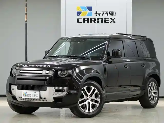 LAND ROVER  DEFENDER 2024