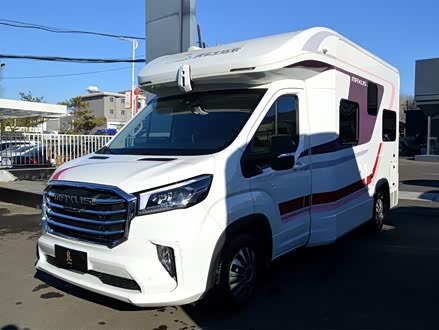 上汽大通MAXUS V90房车 2021款 2.0T生活家V90自行式C型房车豪华版大额头横床