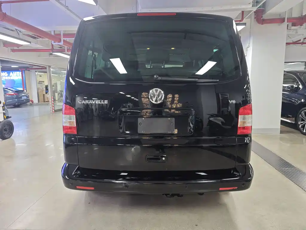 Volkswagen Caravelle 2008 3.2L AT