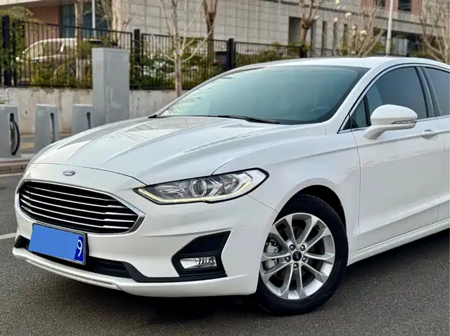 FORD MONDEO 2021