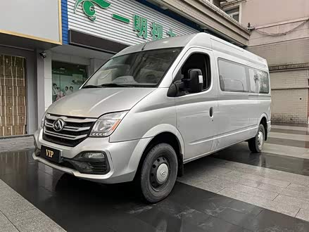 上汽大通MAXUS V80 2019款 2.5T经典款6挡手动商旅长轴中顶9座