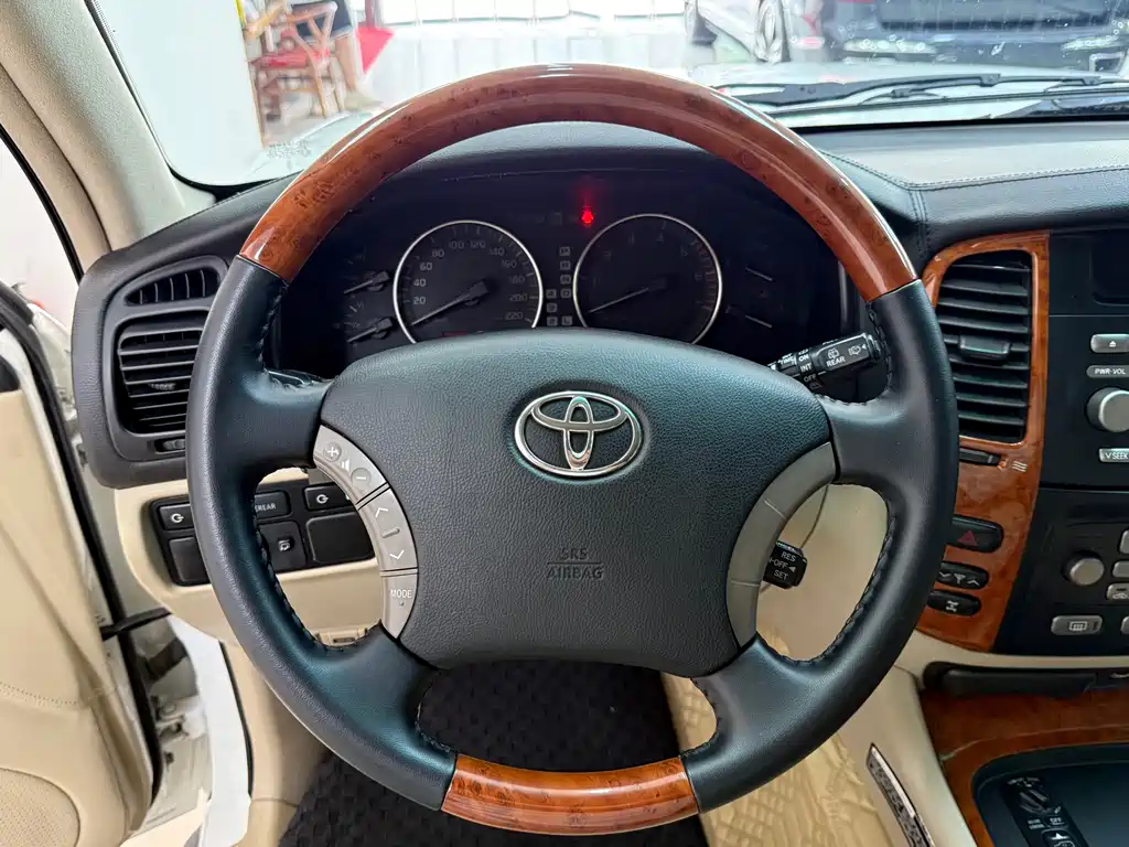 Toyota Land Cruiser 2005 4.7L AT VX-R