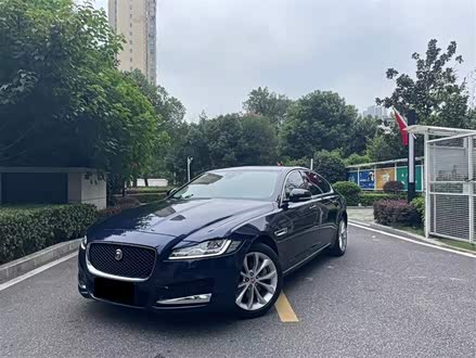 捷豹XFL 2018款 XFL 2.0T 250PS 豪华版