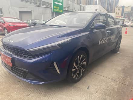 起亚K3 2023款 1.5L CVT尊贵版