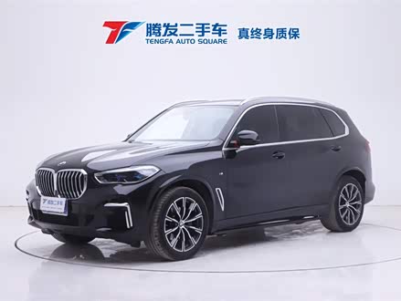 宝马X5 2022款 改款 xDrive 30Li 尊享型M运动套装