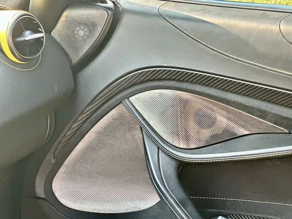 MCLAREN 720S