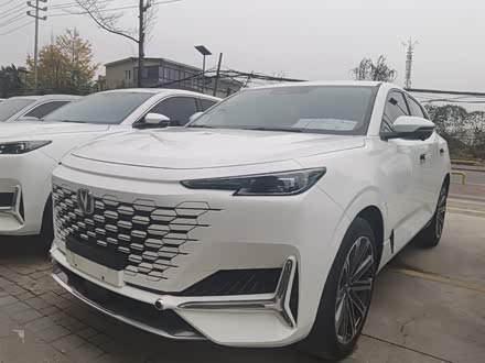 长安UNI-K 2021款 2.0T 尊贵型