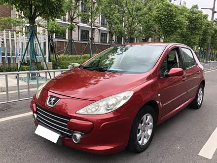 标致307 2010款 两厢 1.6L 自动舒适版