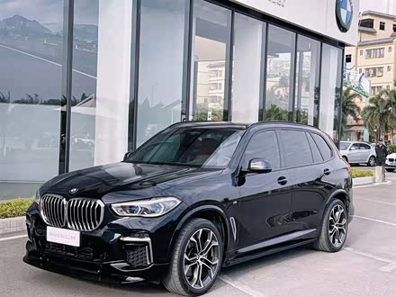 宝马X5 2022款 xDrive 40Li 尊享型M运动套装