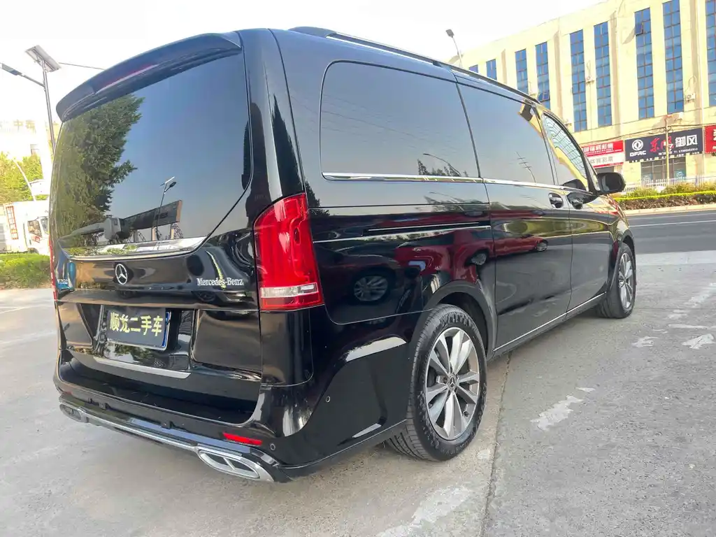 MERCEDES-BENZ V CLASS