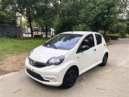 比亚迪F0 2015款 1.0L AMT 铉酷型