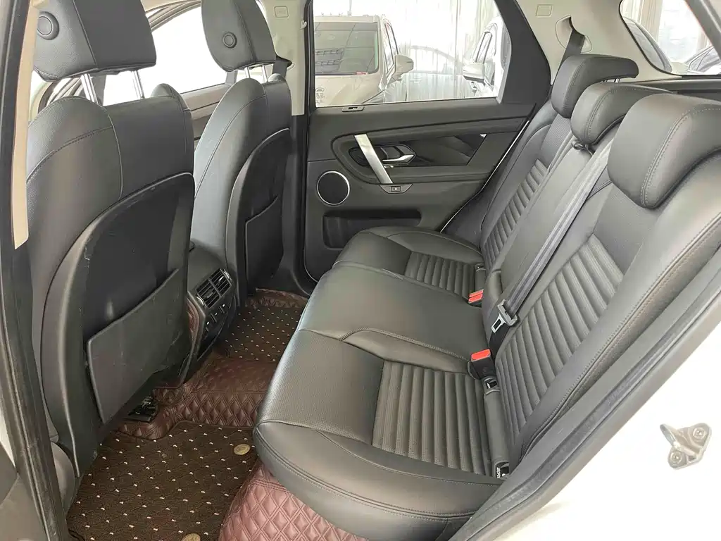 LAND ROVER DISCOVER SPORTS