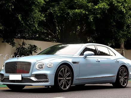 飞驰 2022款 4.0T V8 标准版