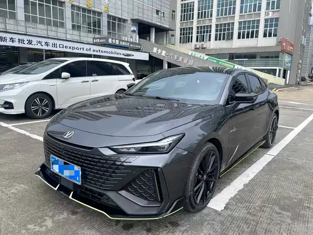 CHANGAN  UNI V 2022