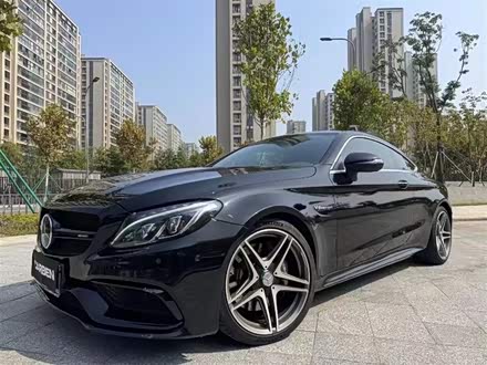奔驰C级AMG 2016款 AMG C 63 Coupe