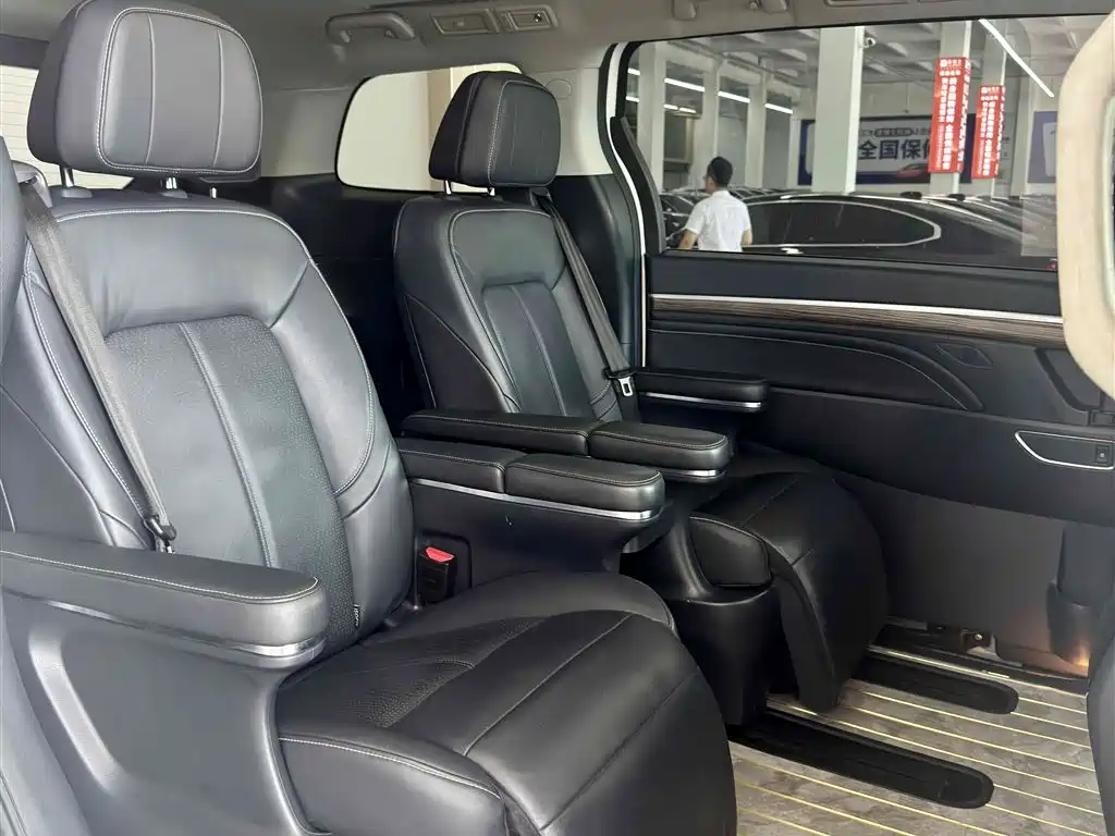 GAC TRUMPCHI M8