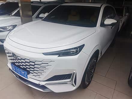 长安UNI-K 2021款 2.0T 全轮驱动尊贵型