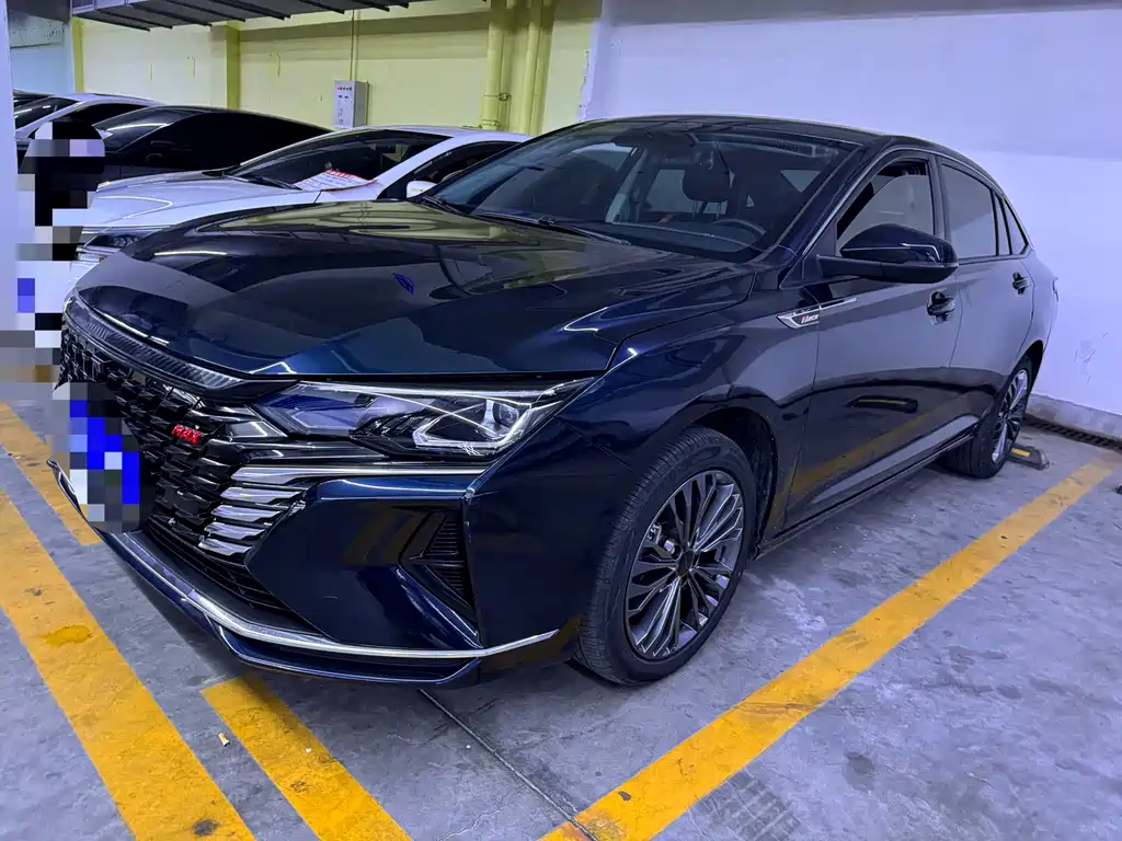 DONGFENG YI HYUN MAX