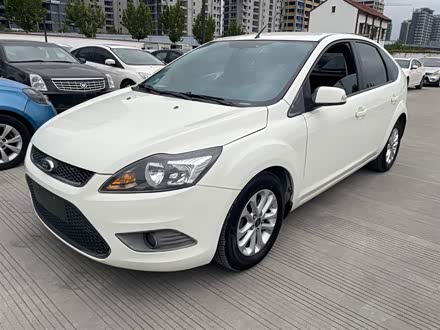 福克斯 2013款 两厢经典 1.8L 自动基本型