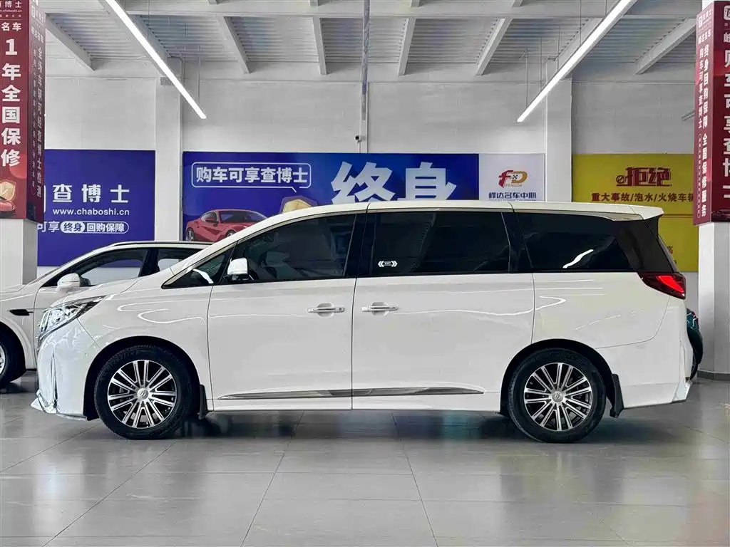 GAC TRUMPCHI M8