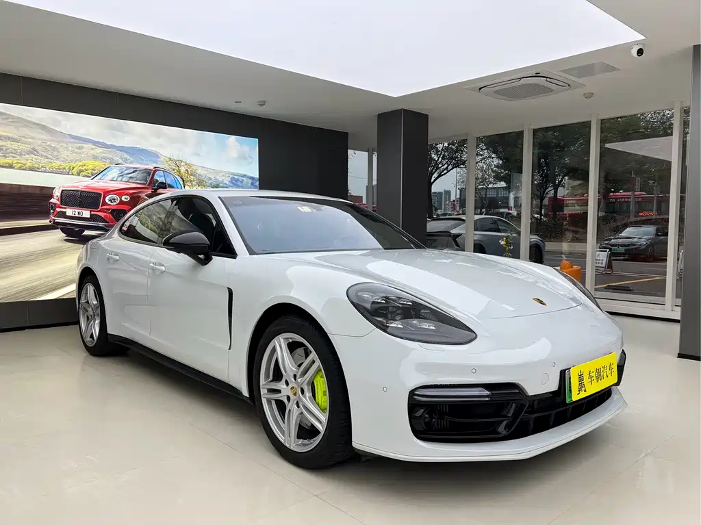 PORSCHE PANAMERA NEW ENERGY