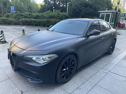 Giulia朱丽叶 2017款 2.0T 200HP 豪华版