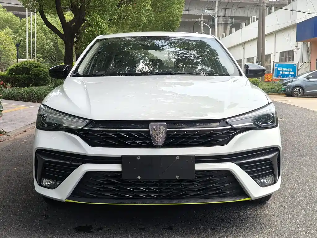ROEWE  I5