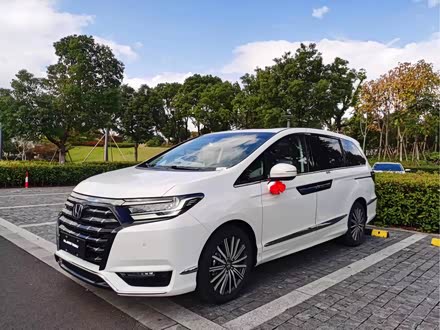 艾力绅 2022款 2.0L e:HEV 豪华版