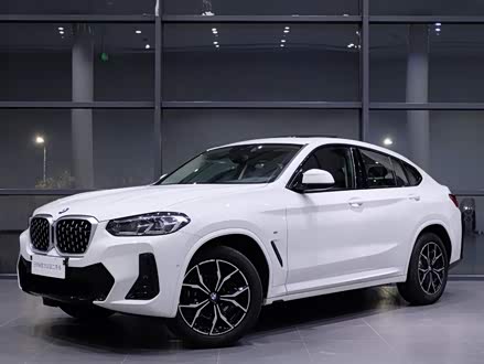 宝马X4 2022款 xDrive 25i M运动套装