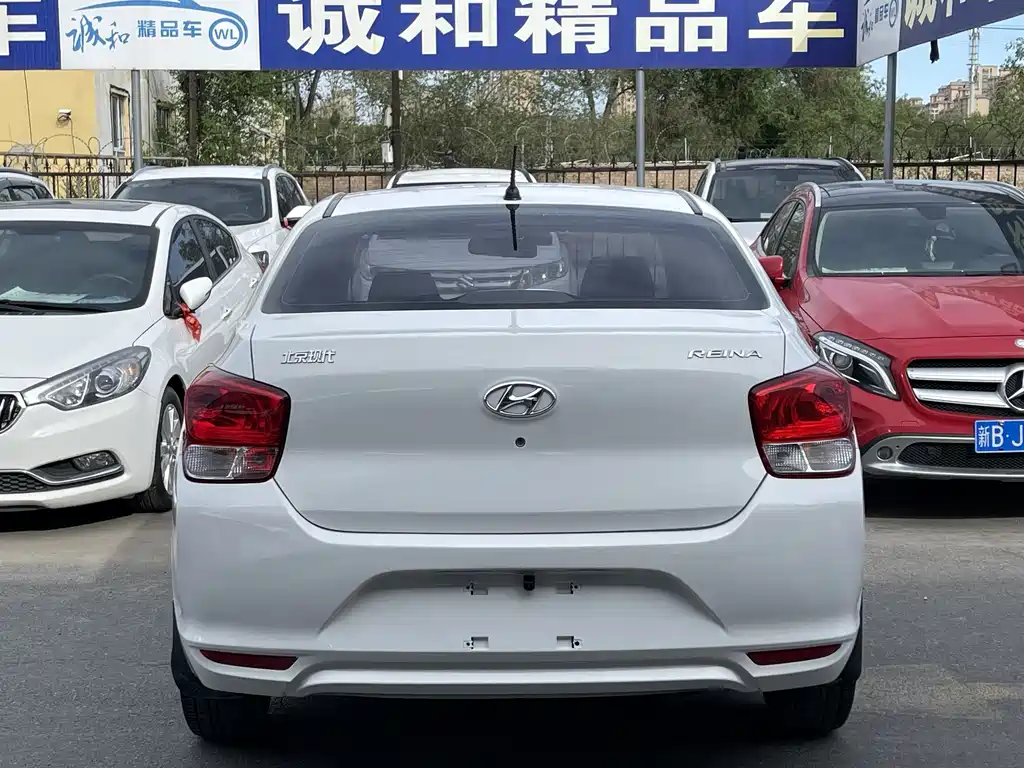HYUNDAI RENA