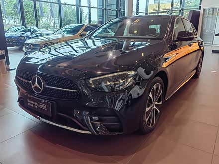 奔驰E级新能源 2022款 E 350 e L 插电式混合动力运动轿车
