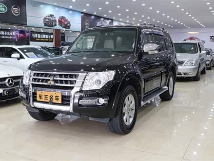 帕杰罗进口 2015款 3.0L 自动精英超越版 国IV