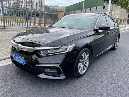 英仕派 2019款 260TURBO 精致版 国V