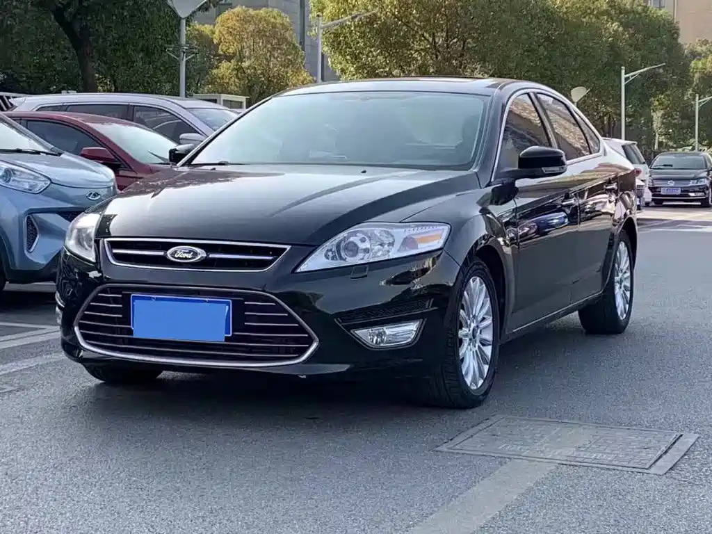 Ford Mondeo Zhisheng 2012