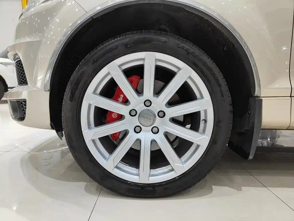 Audi Q7 2012 3.0 TFSI (200kW