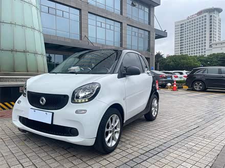 smart fortwo 2015款 1.0L 52千瓦硬顶灵动版