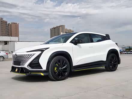 长安UNI-T 2022款 1.5T 运动版 旗舰型