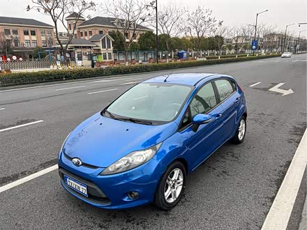 嘉年华 2010款 两厢 1.5L 自动时尚型限量版
