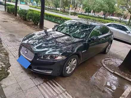 捷豹XF 2013款 XF 2.0T 风华版