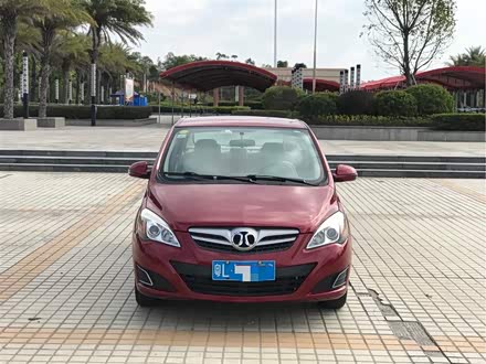 北京汽车E系列 2013款 三厢 1.5L 自动乐天版
