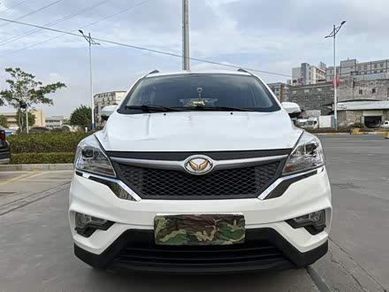 北汽幻速H3 2015款 1.5L 手动豪华型