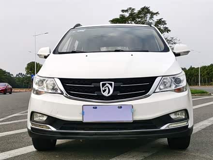 宝骏730 2016款 1.5L 手动豪华型 7座