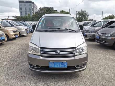 菱智 2014款 M5 Q7 2.0L 7座长轴舒适型