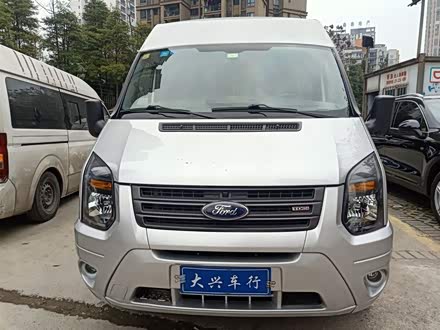 新世代全顺 2015款 2.4T短轴7座中低顶豪华型客车
