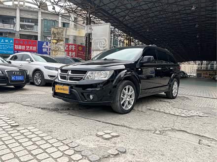 酷威 2015款 2.0TD 四驱尊尚版